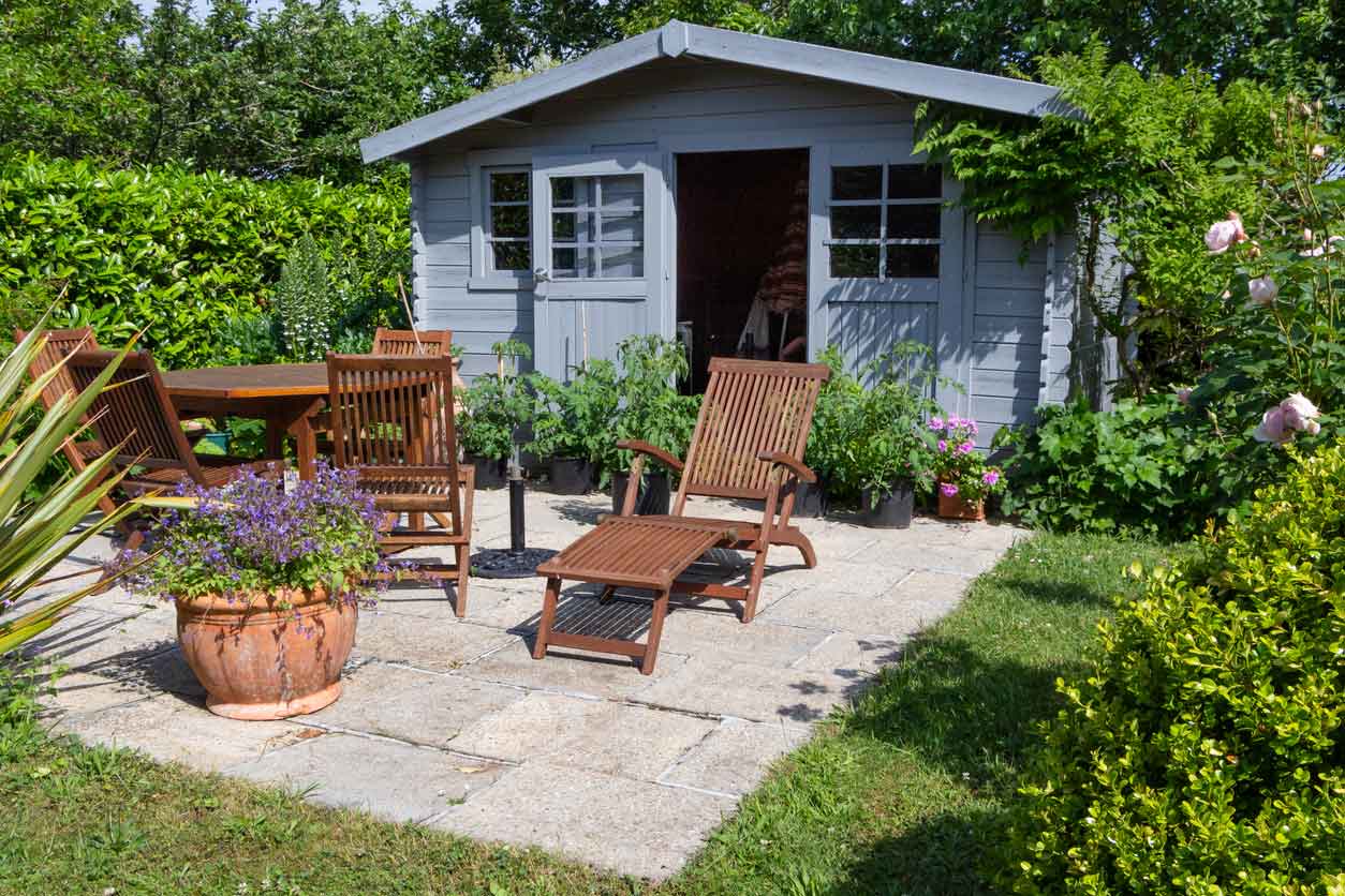 How to store your garden furniture this winter
